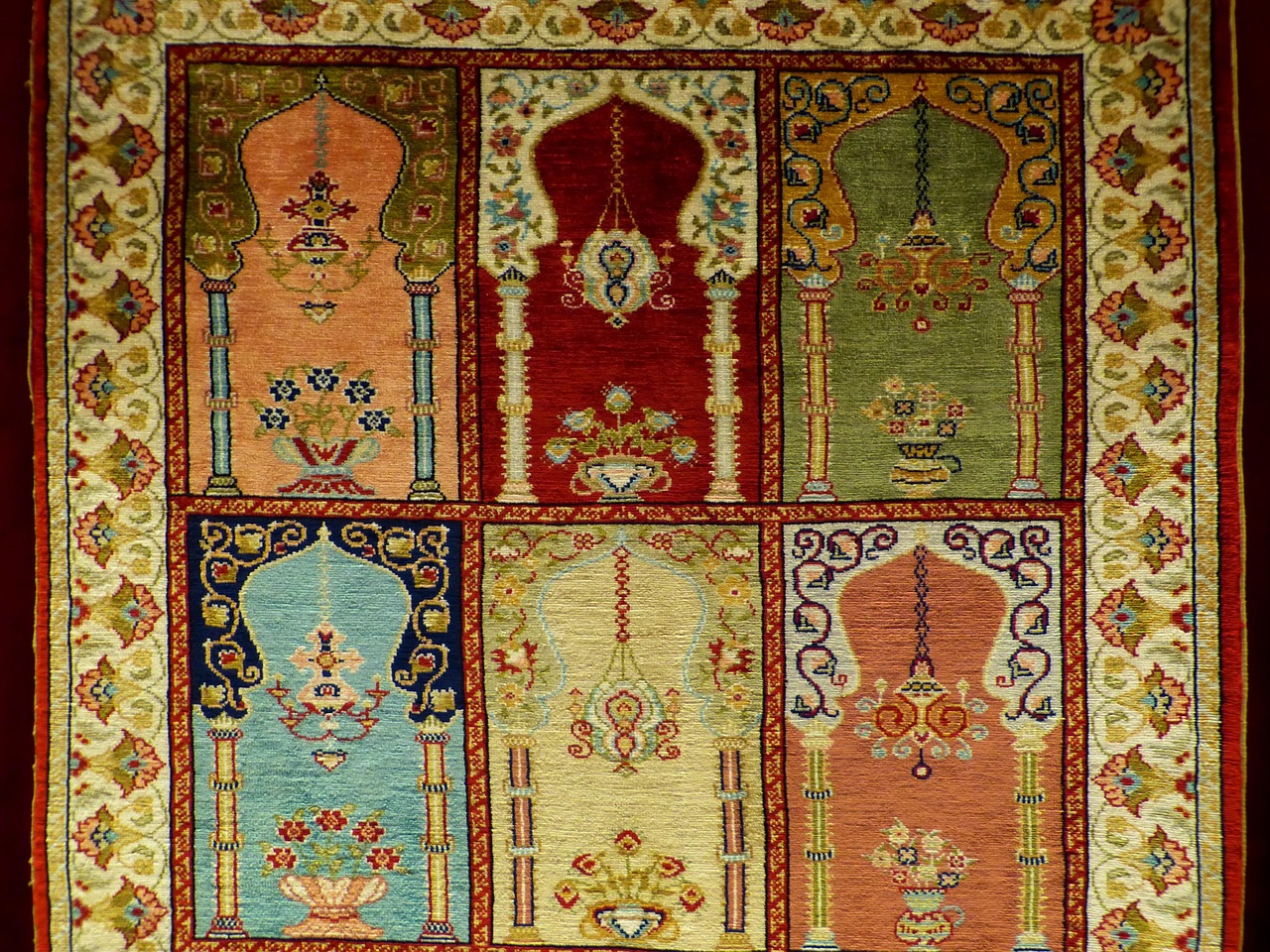 Beginner's Guide to Weaving Your First Wall Hanging