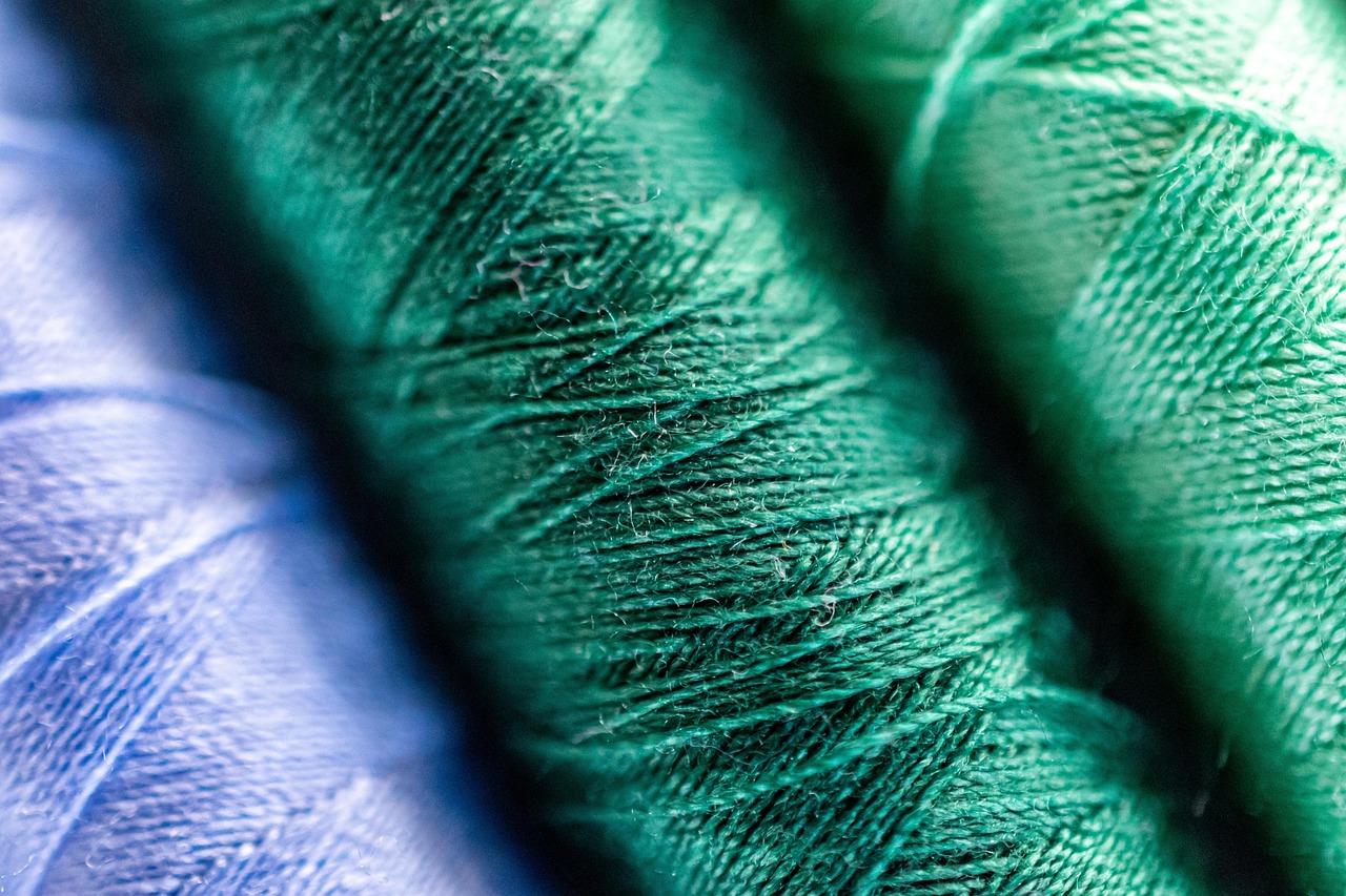 Weaving with Recycled Fabric Strips: A Zero-Waste Craft